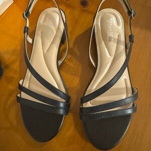 Easy Spirit Black Strappy Sandals 7W